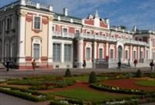 Tallinn Official Sightseeing Bus and Walking Tour